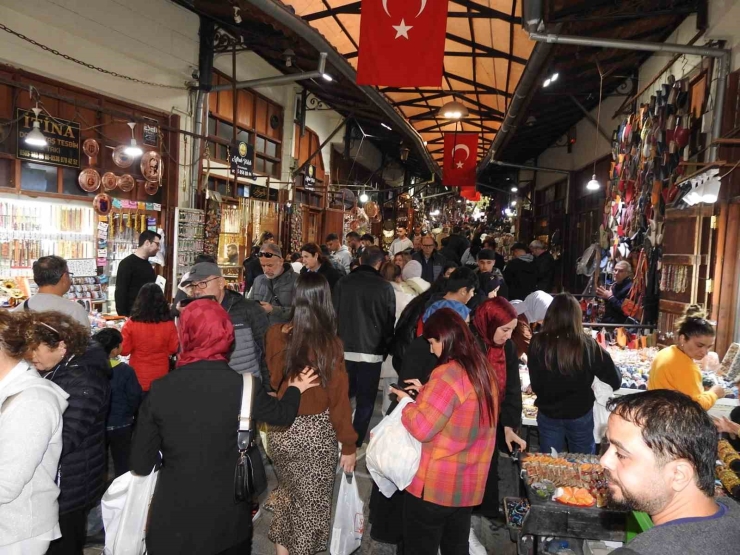 Gaziantep’in Tarihi Mekanları Ara Tatilde Turist Akınına Uğradı