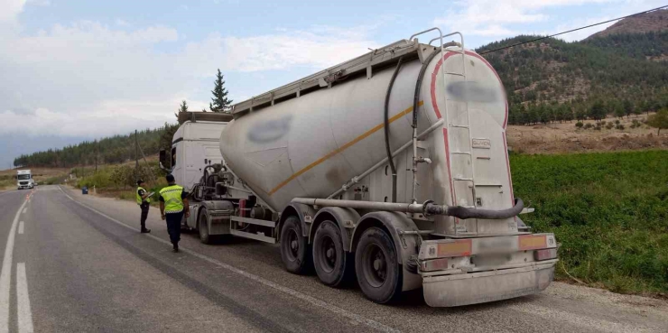 Gaziantep’te 64 Sürücüye 57 Bin Tl Trafik Cezası Uygulandı