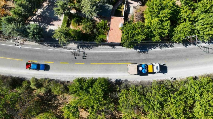 Malatya’da, Trafik Güvenliği İçin 920 Bin Metre Yol Çizgi Çalışması Yapıldı