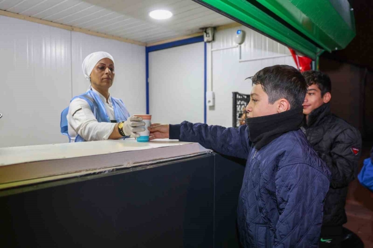 Gaziantepliler Sabahları Çorba İle Isınıyor