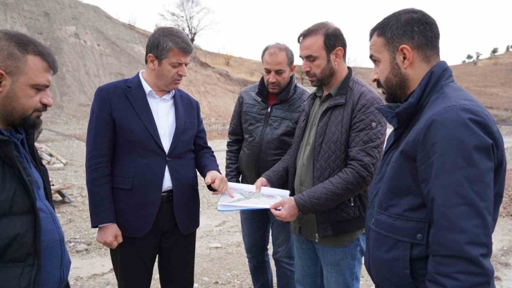 Başkan Tutdere, Kesimhane Ve Hayvan Pazarı İnşaat Çalışmalarını Yerinde İnceledi