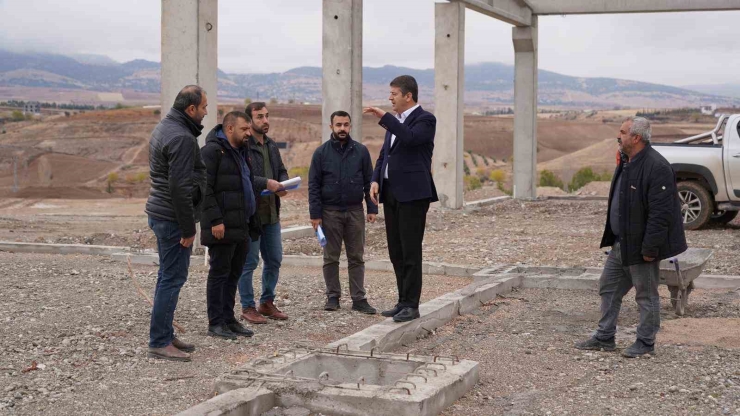 Başkan Tutdere, Kesimhane Ve Hayvan Pazarı İnşaat Çalışmalarını Yerinde İnceledi