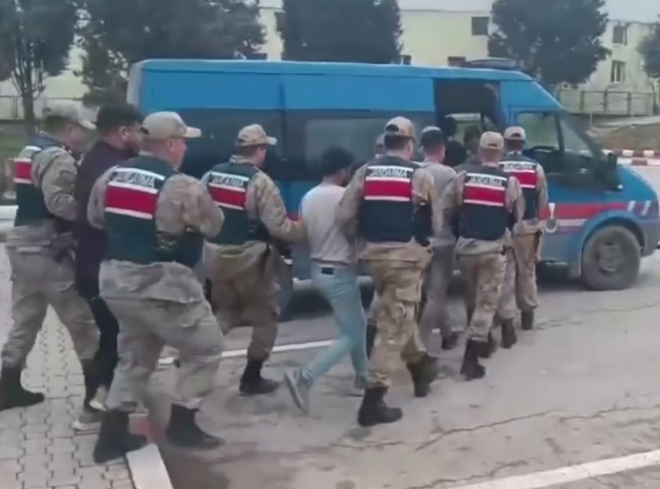 Gaziantep’te Jandarmadan Terör Operasyonu: 16 Gözaltı