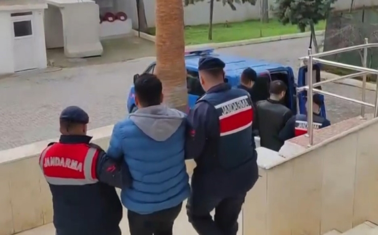 Gaziantep’te Jandarmadan Terör Operasyonu: 16 Gözaltı