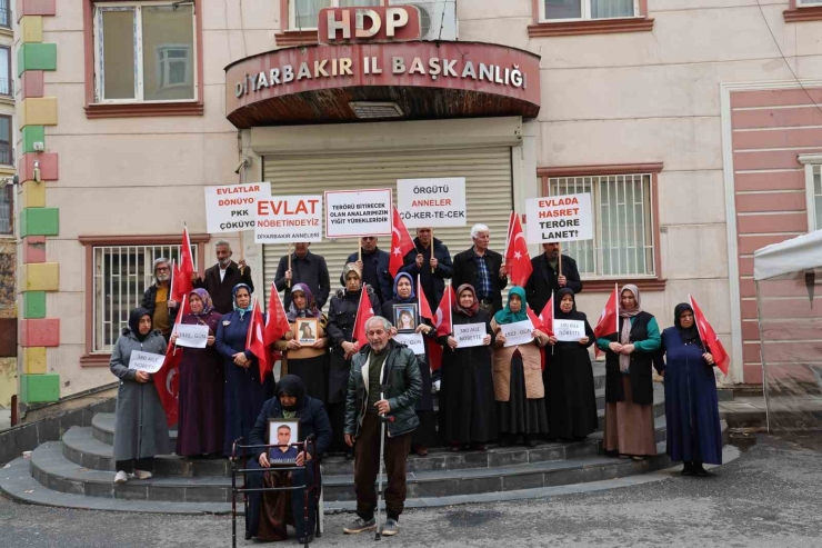 Diyarbakır’da Evlat Nöbetindeki Aile Sayısı 380’e Yükseldi