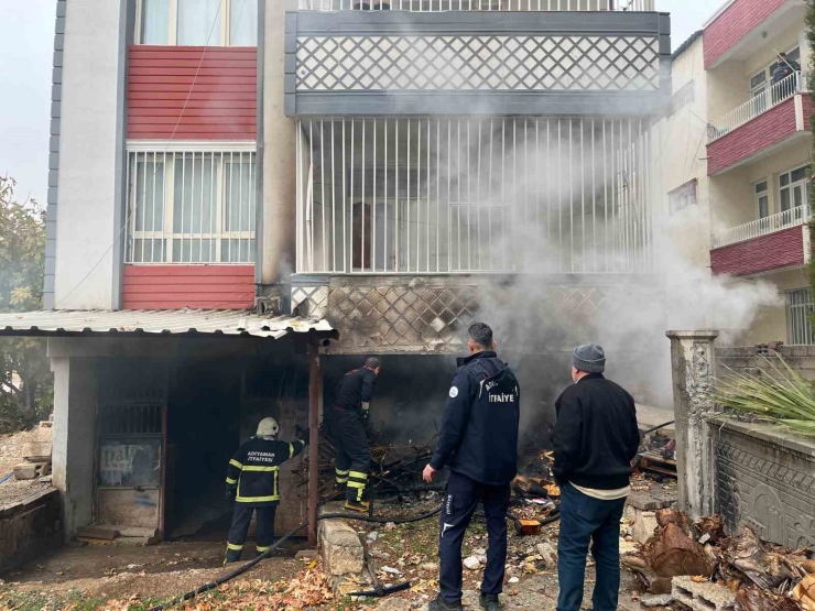 Yanan Klima Motoru Paniğe Neden Oldu