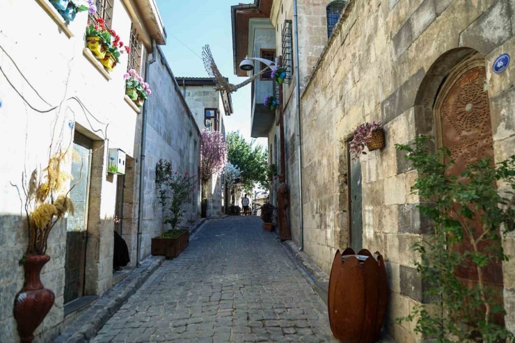 Gaziantep’in Tarihi Bey Mahallesi Turizme Kazandırıldı