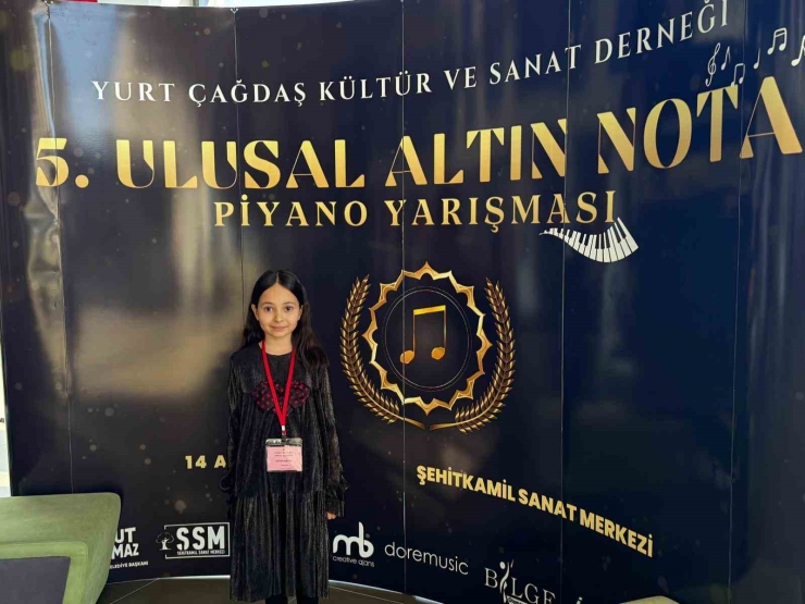 Gkv’li Ceyda Sayar Piyanoda Türkiye Birincisi