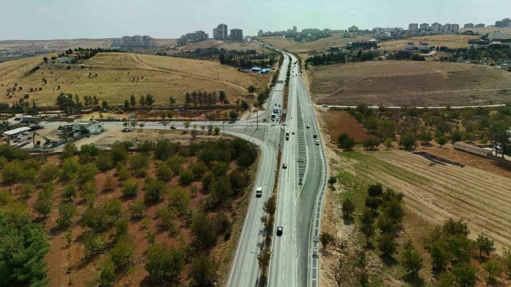 Gaziantep Büyükşehir’den 10 Yılda 15 Katlı Kavşak