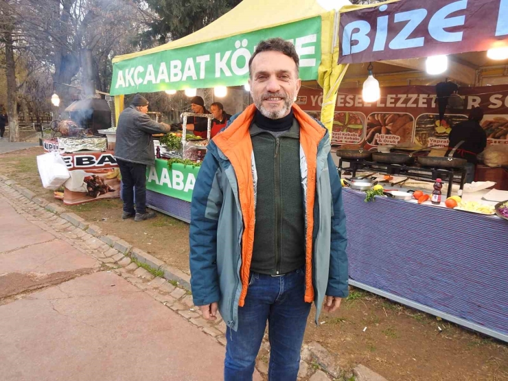 Kebap Şehri Gaziantep’te ’karadeniz Günleri Ve Hamsi Festivali’ne Yoğun İlgi