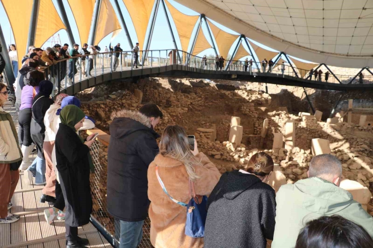 Göbeklitepe Kış Aylarında Da Ziyaretçi Akınına Uğruyor