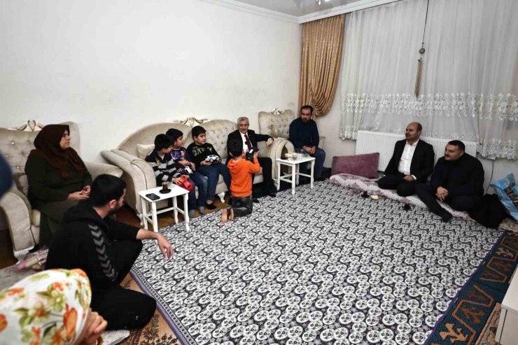 Başkan Tahmazoğlu’ndan Sürpriz Ziyaret