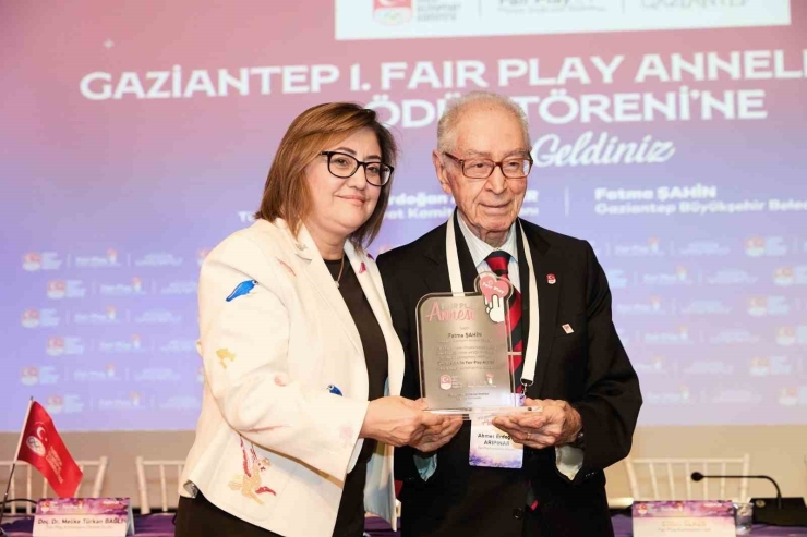 Gaziantep Büyükşehir, 2024 Yılında Ödüle Doydu