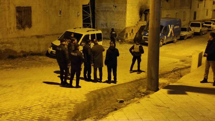 Şanlıurfa’da Sokakta Silahlı Saldırıya Uğrayan Genç Öldü