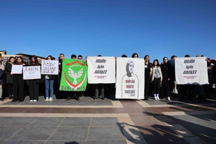 Diyarbakır’da Üniversite Öğrencileri Ve Rojin Kabaiş’in Babası “adalet” Çağrısında Bulundu