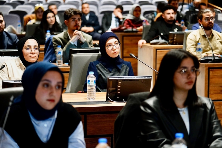 Yeşilyurt Genç Meclis İlk Toplantısını Gerçekleştirdi