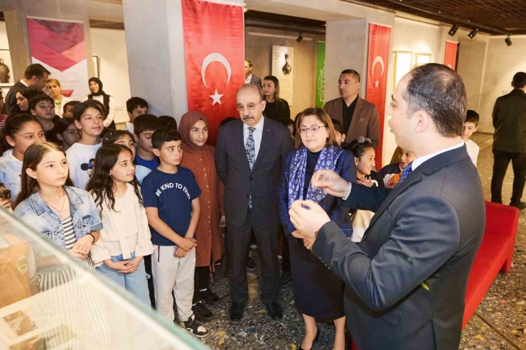 Sanatın Kalbi Kahraman Emmioğlu Kültür Ve Sanat Merkezi’nde Atıyor