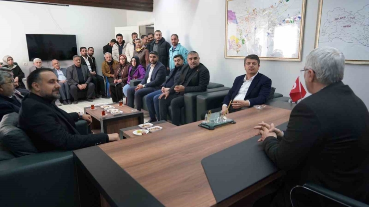 Başkan Tutdere, Ak Parti Yönetimiyle Bir Araya Geldi