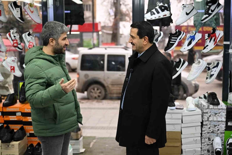 Taşkın İnönü Caddesi Esnafı İle Bir Araya Geldi