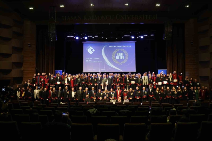 Hkü’de “akademik Ödül Töreni” Gerçekleştirildi