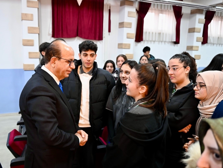 Geçit, Gençlik Projelerine Bir Yenisini Daha Ekledi