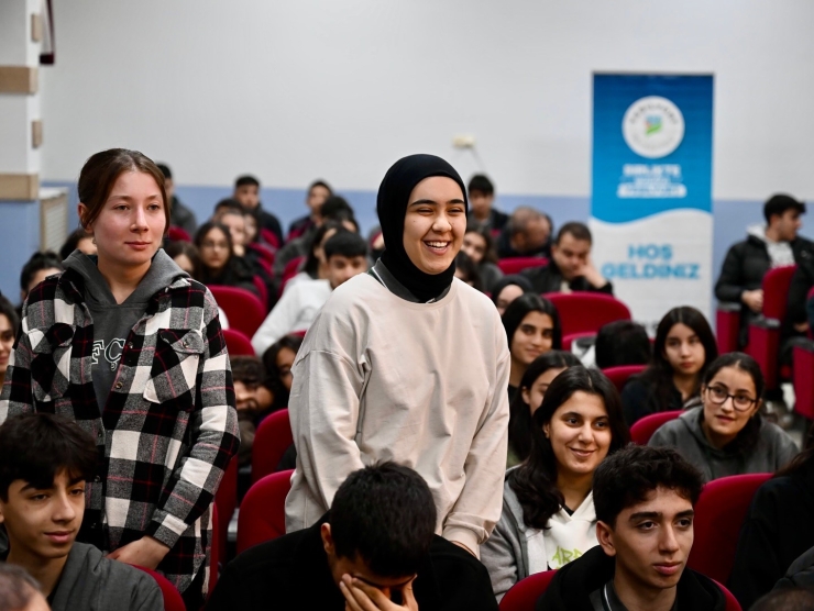 Geçit, Gençlik Projelerine Bir Yenisini Daha Ekledi