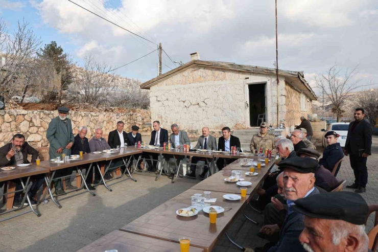 İl Protokolü Kayaönü Köyü Halkıyla Bir Araya Geldi