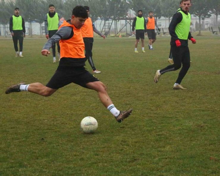 Yeni Malatyaspor’da Yaprak Dökümü Sürüyor