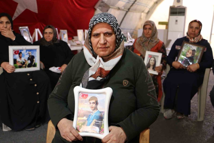 Diyarbakır Annelerinin Evlat Nöbeti Sürüyor