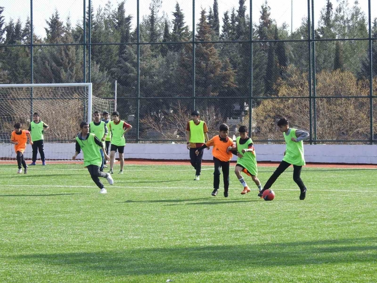 Gaziantep’te ’haydi Sokaktan Sahaya’ Projesi İle Geleceğin Futbolcuları Yetiştirilecek