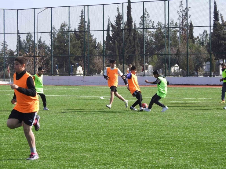 Gaziantep’te ’haydi Sokaktan Sahaya’ Projesi İle Geleceğin Futbolcuları Yetiştirilecek