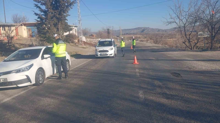 Çüngüş’te Trafik Denetimi