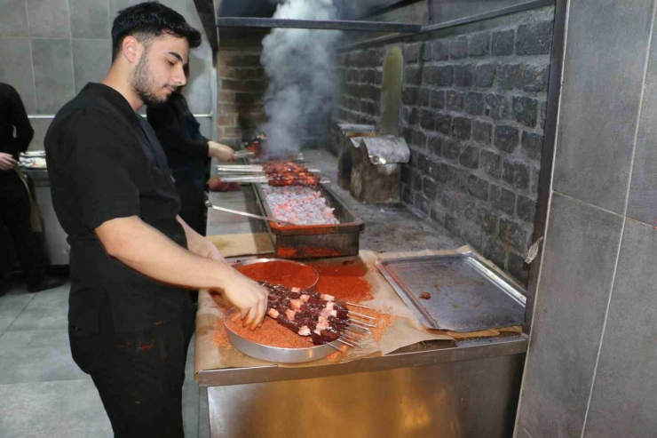 Tescilli Ciğere Sakatat Karıştırıldığı İddiası