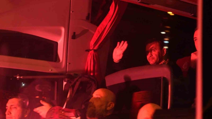 Galatasaray’a, Gaziantep’te Coşkulu Karşılama