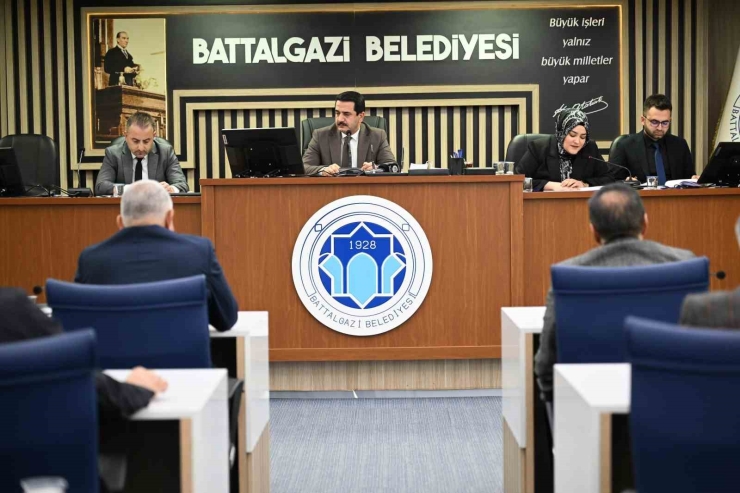 Başkan Taşkın: "2025’te Battalgazi’ye Hizmet Yağacak"