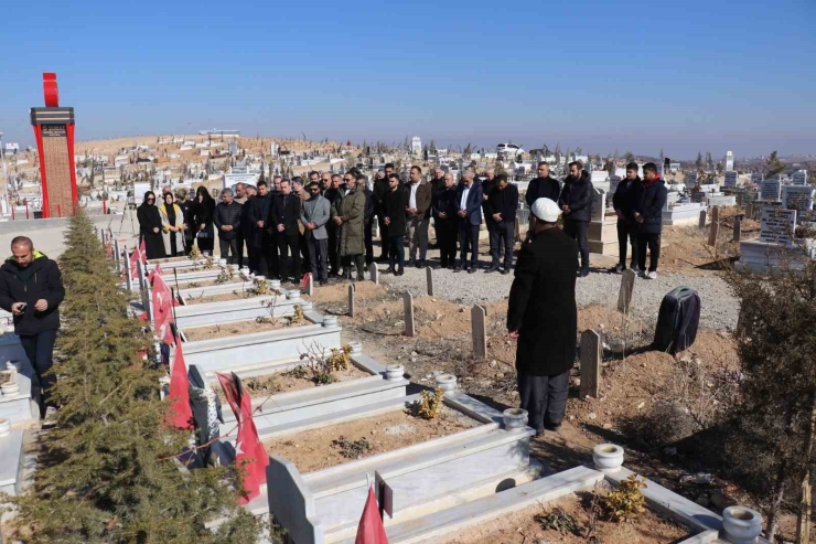 Karademir: "asrın Felaketinin Altından Asrın Dayanışmasıyla Kalkacağız"