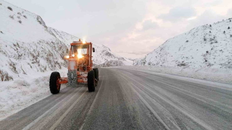 Adıyaman’da 122 Köy Ve 176 Mezraya Ulaşım Sağlanamıyor