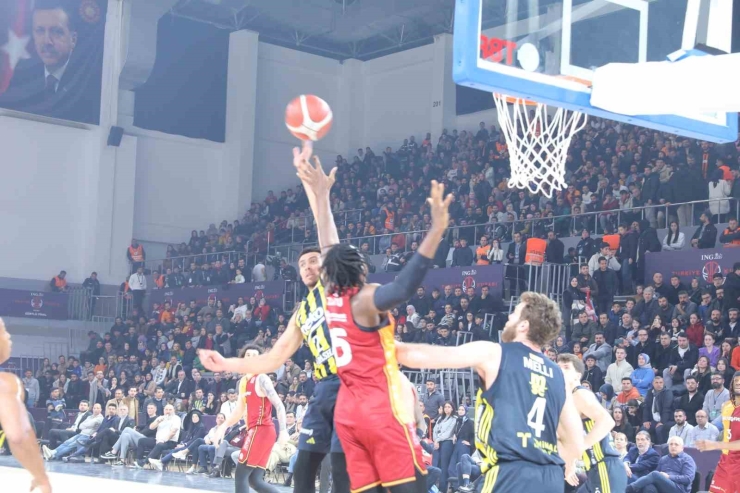 Basketbol Ing Erkekler Türkiye Kupası: Fenerbahçe: 89 - Galatasaray: 74