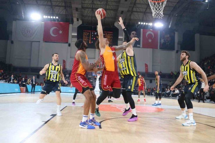 Basketbol Ing Erkekler Türkiye Kupası: Fenerbahçe: 89 - Galatasaray: 74