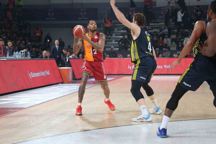 Basketbol Ing Erkekler Türkiye Kupası: Fenerbahçe: 89 - Galatasaray: 74