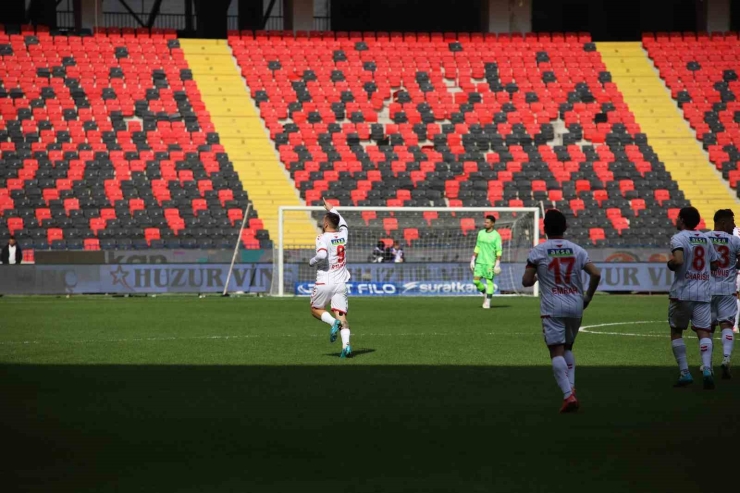 Trendyol Süper Lig: Gaziantep Fk: 1 - Sivasspor: 1 (ilk Yarı)