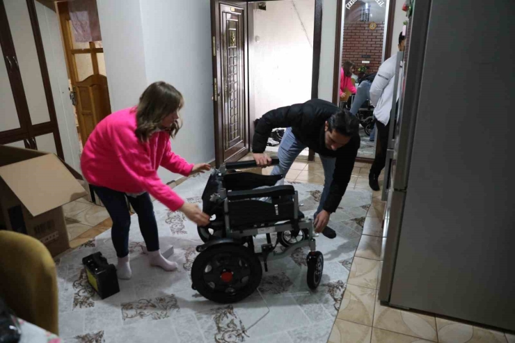 Diyarbakır’da Yatak Ve Akülü Tekerlekli Sandalye Desteği