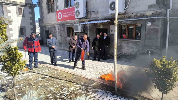 Darende Müftülüğü’nde Yangın Güvenliği Eğitimi