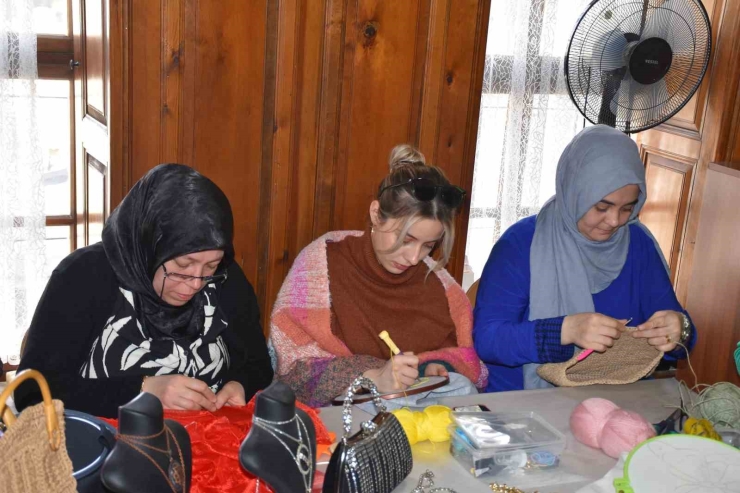 Şahinbey Belediyesi’nden Kadınlara Ücretsiz Workshop Etkinliği