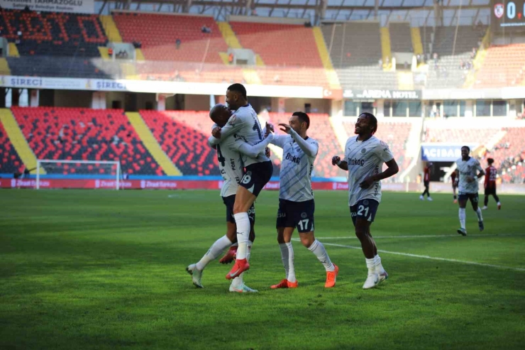 Ziraat Türkiye Kupası: Gaziantep Fk: 0 - Fenerbahçe: 2 (maç Devam Ediyor)