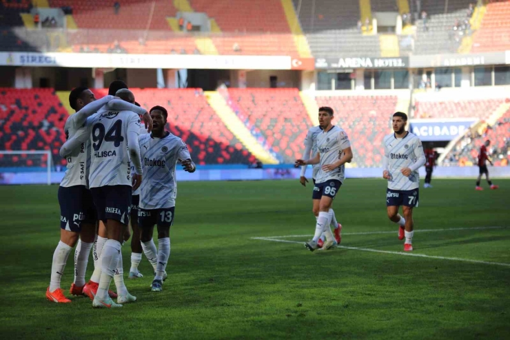 Ziraat Türkiye Kupası: Gaziantep Fk: 0 - Fenerbahçe: 2 (maç Devam Ediyor)