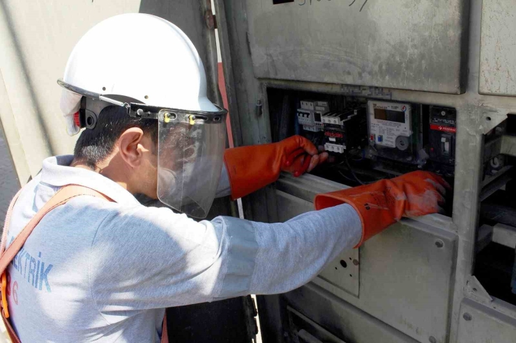 Dicle Elektrik’ten Faturalarını Ödemeyen Abonelere Uyarı: Gerekirse Elektrik Hatları Sökülecek