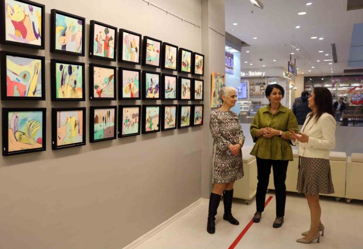 Ressam Belgin Akın Sanko Sanat Galerisi’nde Sergi Açtı