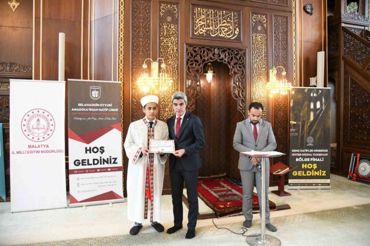 Malatya’da Genç Hatipler Hünerlerini Sergiledi