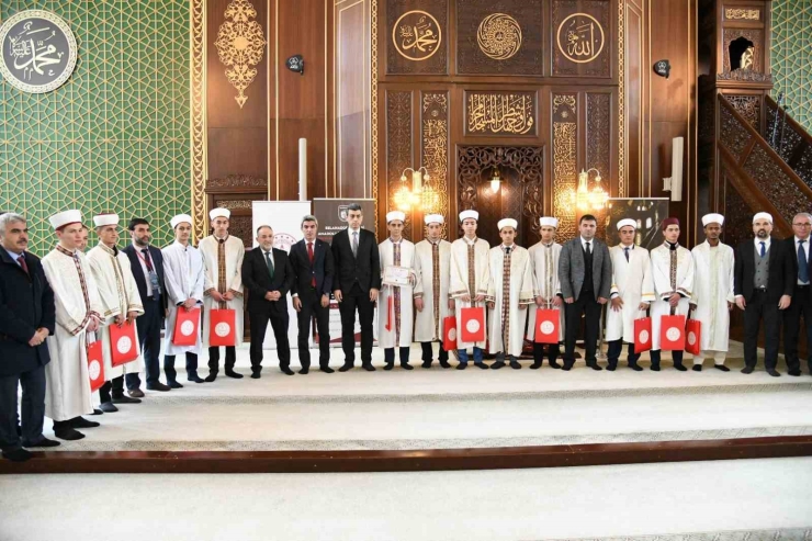 Malatya’da Genç Hatipler Hünerlerini Sergiledi